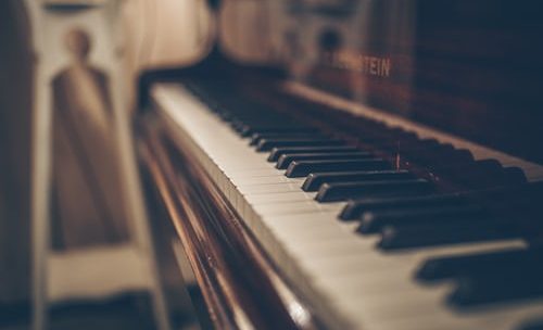 Comment apprendre a bien jouer le piano ?